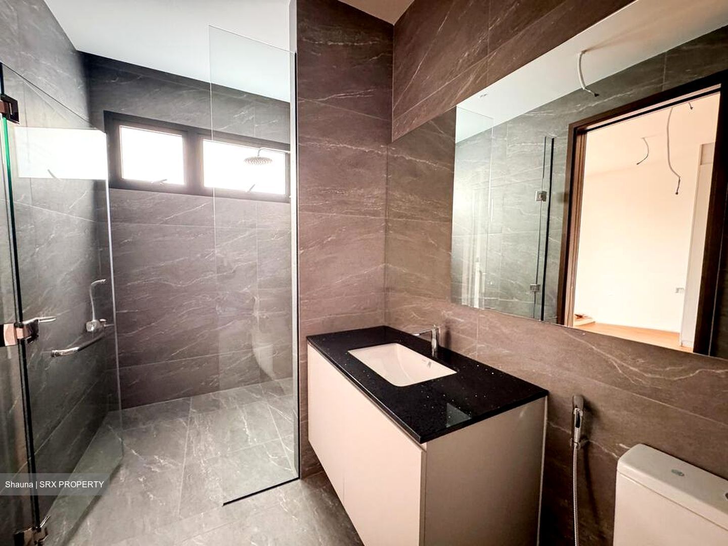 Lorong H Telok Kurau (D15), Terrace #495851591